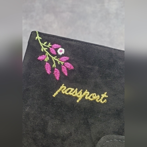 Passport Wallet‎ Black Velvet Floral  Embroidered - Picture 10 of 10